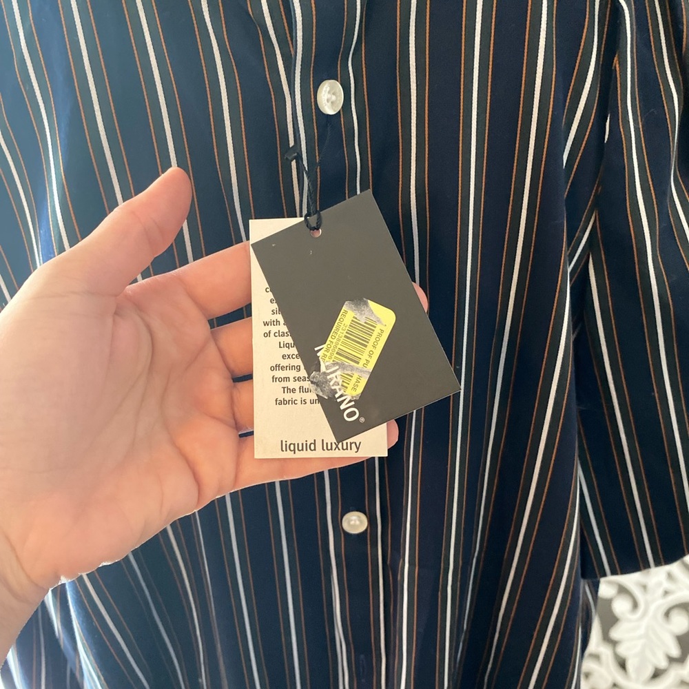 MURANO LIQUID LUXURY MENS button up size XL. BRAND NEW NEVER BEEN WORN WITH TAG - Picture 4 of 9